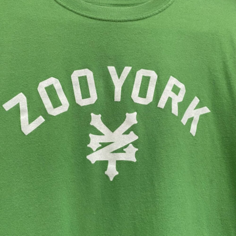 Y2K Vintage Bright Green Zoo York T-Shirt in Large - Picture 2 of 10